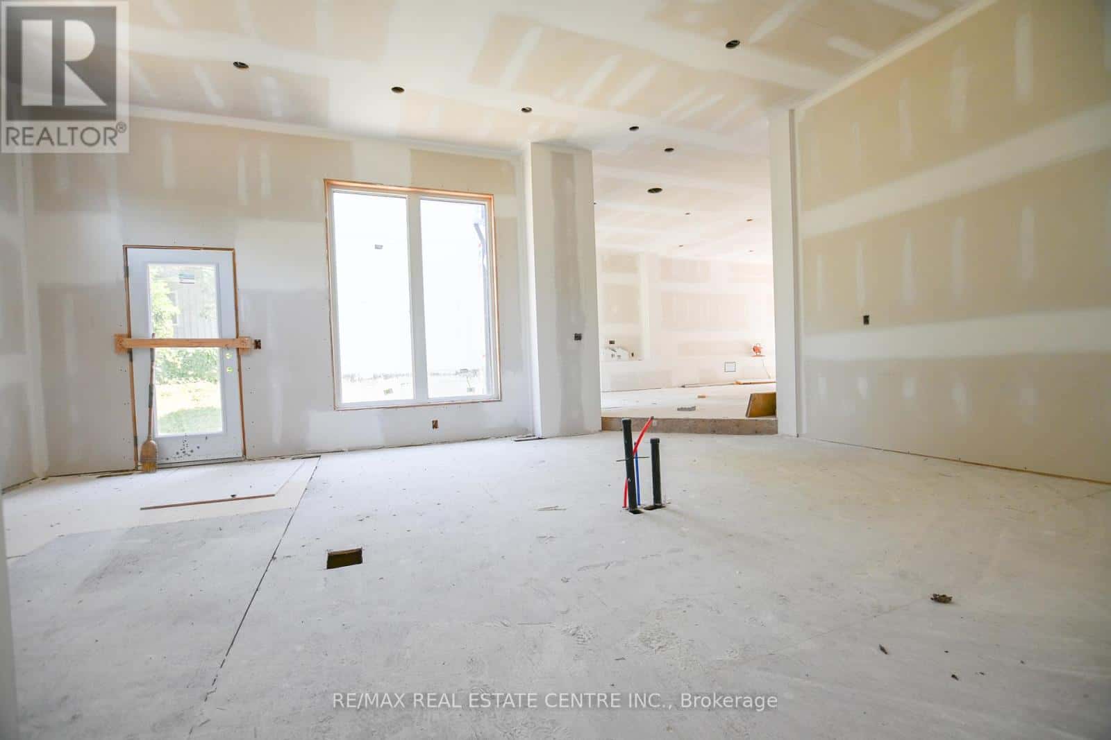 1778 CENTRAL STREET — Pickering, Ontario - Photo 5 of 38