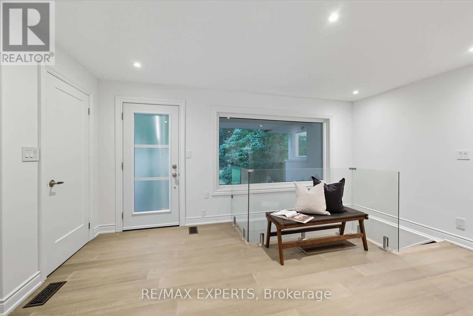 507 MILL STREET S — Clarington (Newcastle), Ontario - Photo 4 of 37