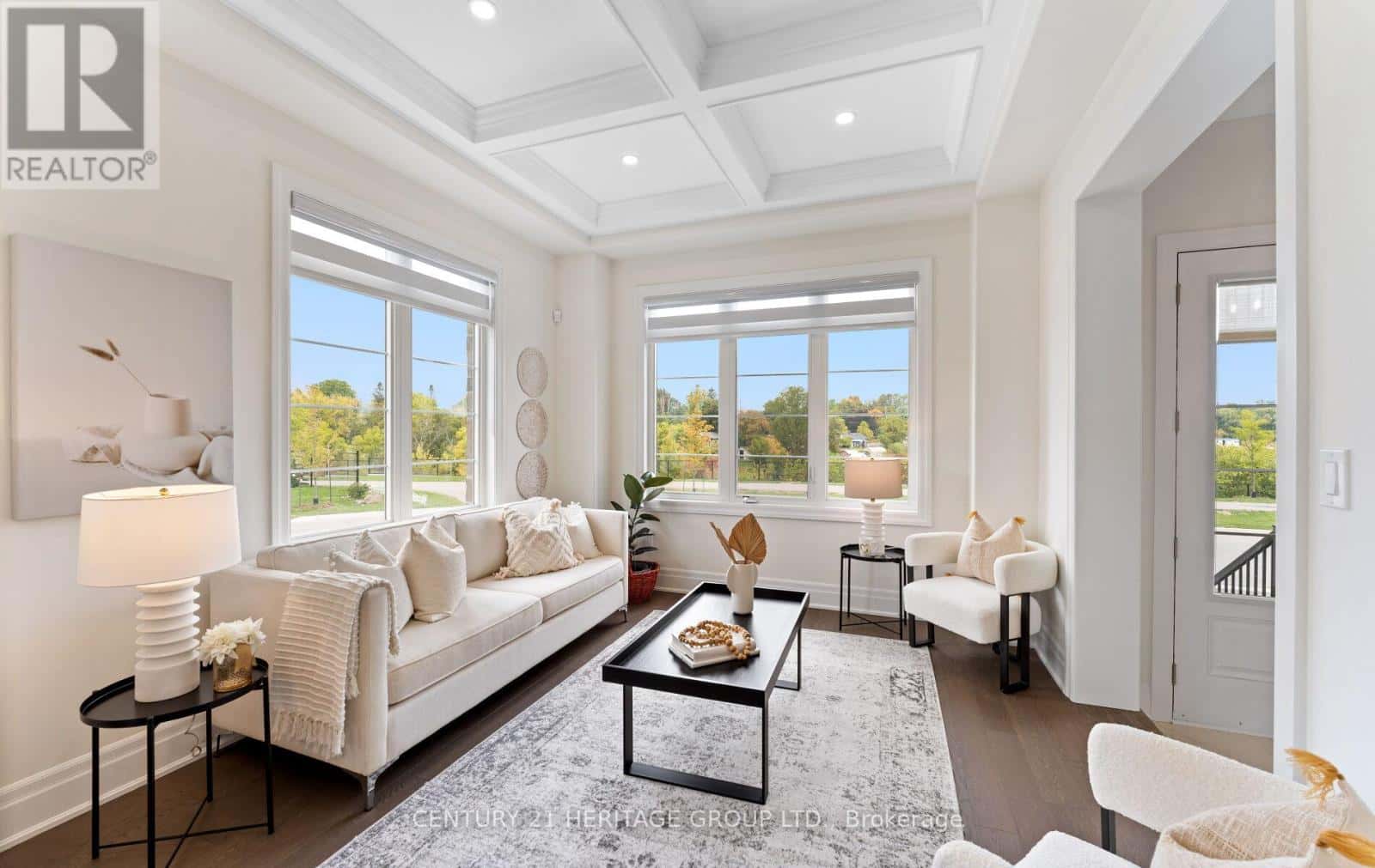 319 DANNY WHEELER BOULEVARD — Georgina (Keswick North), Ontario - Photo 3 of 39