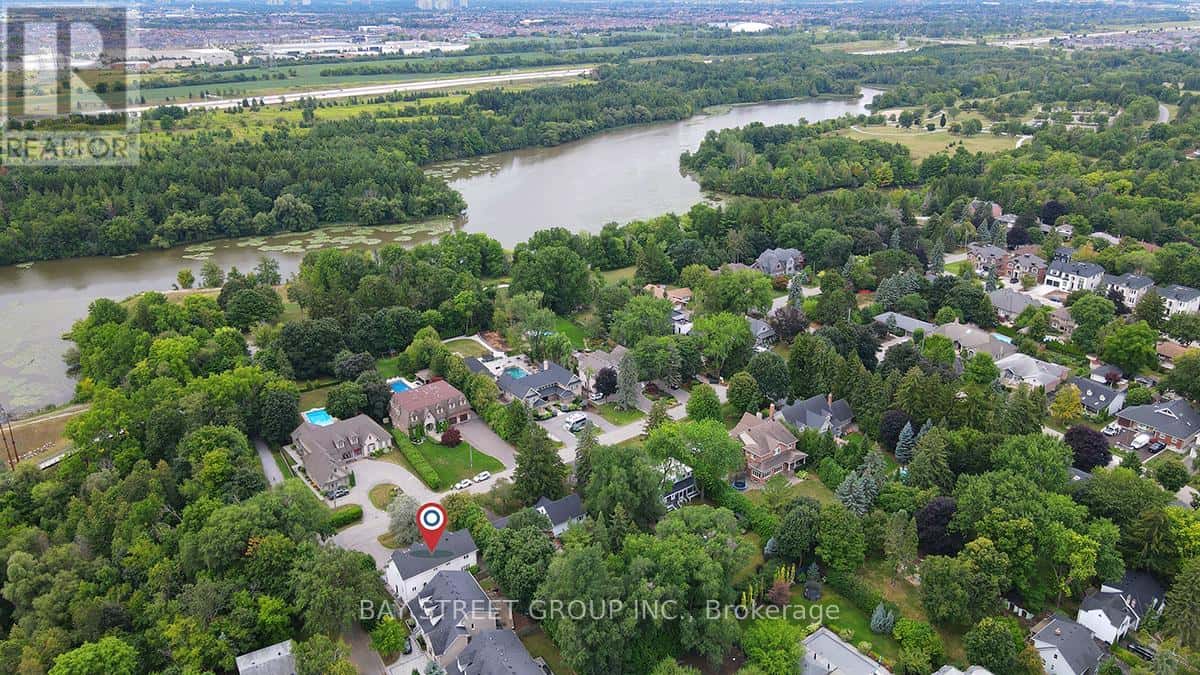 2 RIVERVIEW ROAD — Markham (Bullock), Ontario - Photo 2 of 50