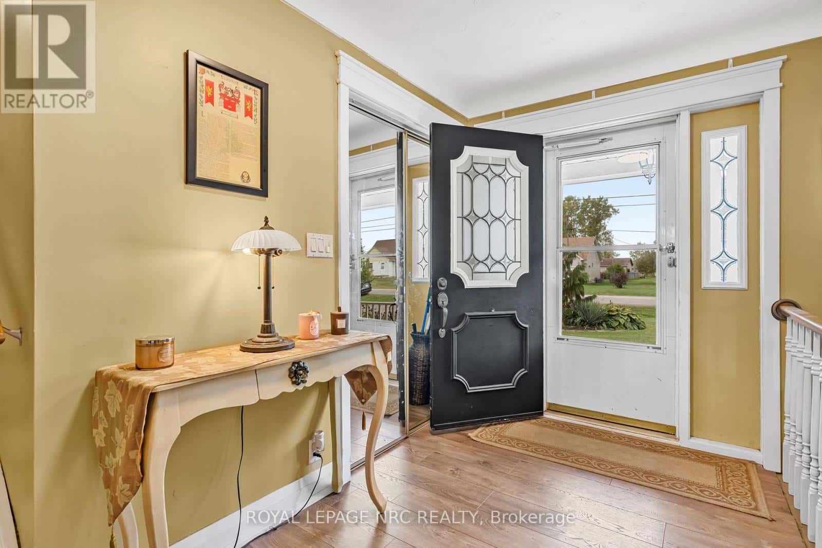 1200 PETTIT ROAD — Fort Erie (Crescent Park), Ontario - Photo 5 of 50