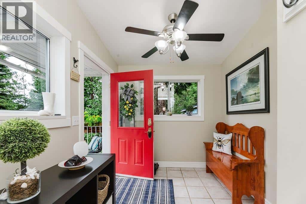 405 GAVIN ROAD — Keats Island, British Columbia - Photo 2 of 39