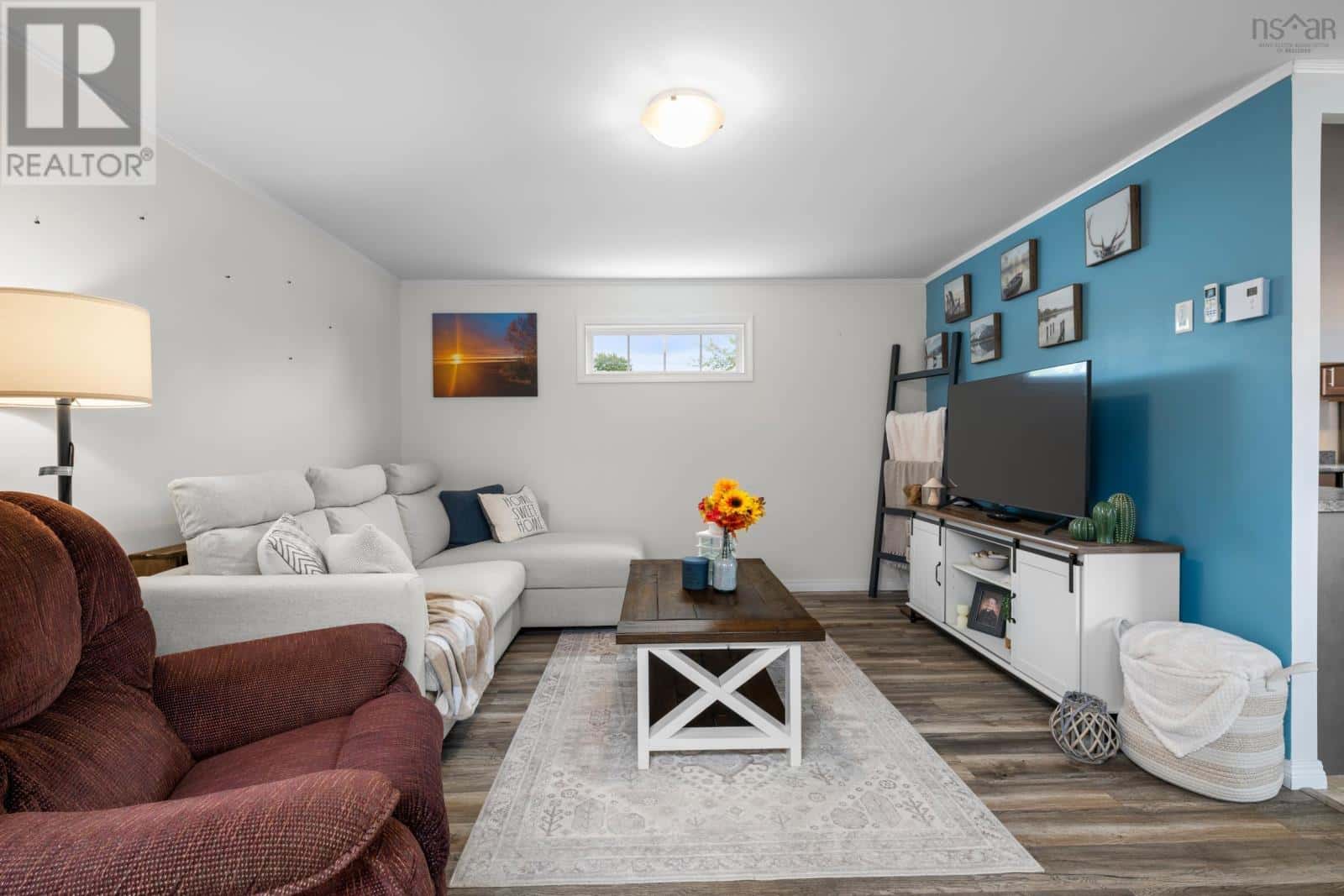 22 Ninth Street — Lucasville, Nova Scotia - Photo 3 of 40