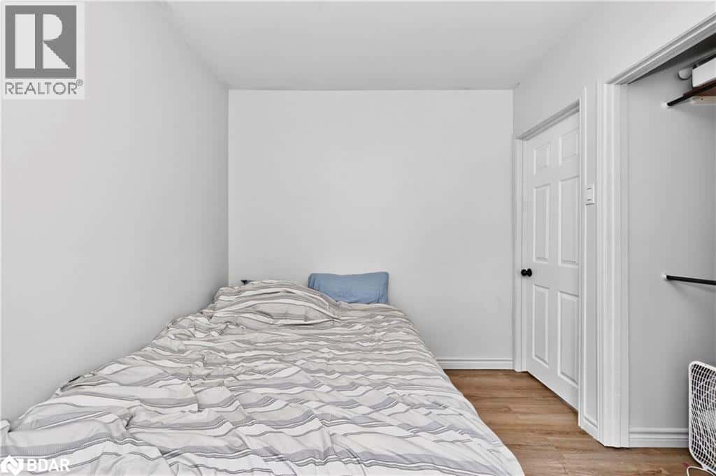 2259 11 Highway S — Gravenhurst, Ontario - Photo 5 of 30