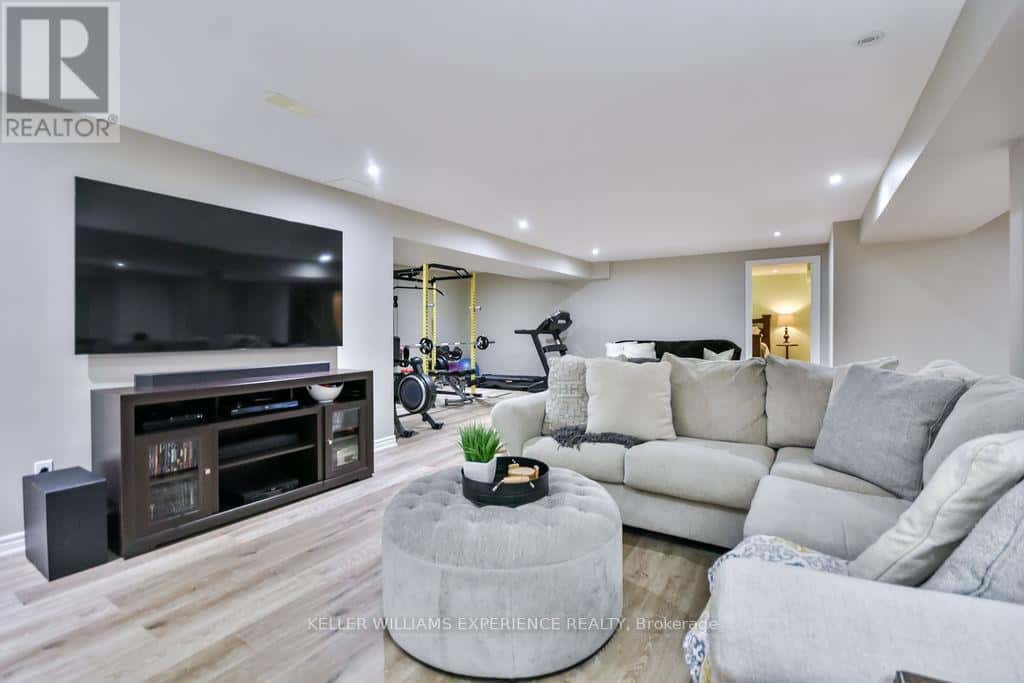 29 BASSWOOD CIRCLE — Oro-Medonte (Shanty Bay), Ontario - Photo 5 of 43