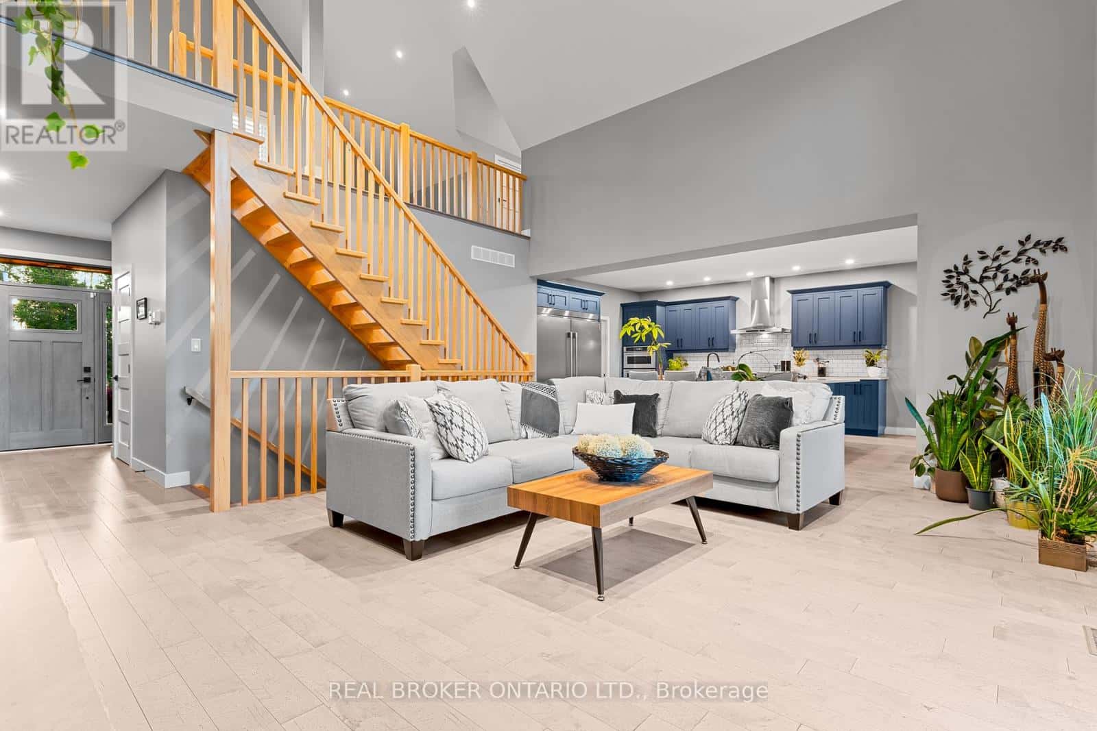 70167 ZION CHURCH ROAD — Georgian Bluffs, Ontario - Photo 5 of 48