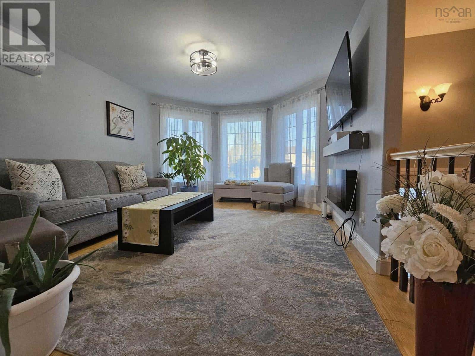 119 Sandy Place — Valley, Nova Scotia - Photo 2 of 50