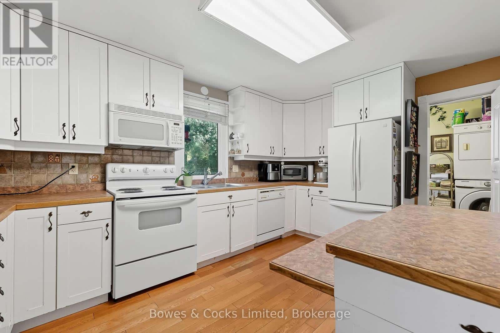 40 VICTORIA STREET — Asphodel-Norwood (Norwood), Ontario - Photo 2 of 50