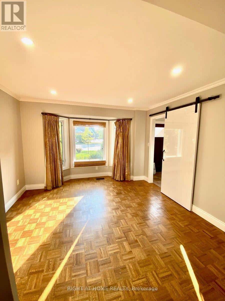 UPPER - 112 DOWNEY ROAD — Guelph (Kortright Hills), Ontario - Photo 3 of 19