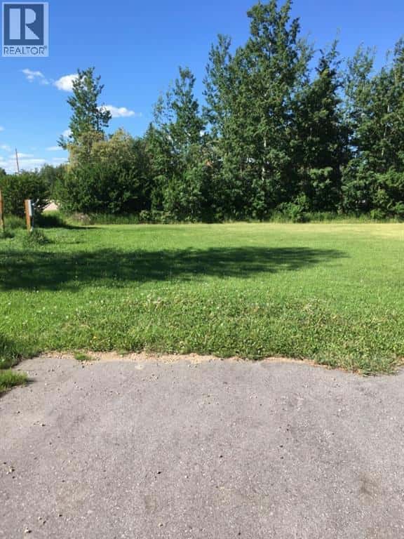 Lot 1 19 Peace River Avenue — Joussard, Alberta - Photo 3 of 16