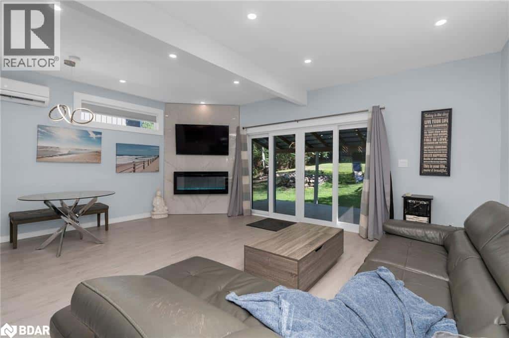 14 FETTERLY Street N — Huntsville, Ontario - Photo 3 of 26