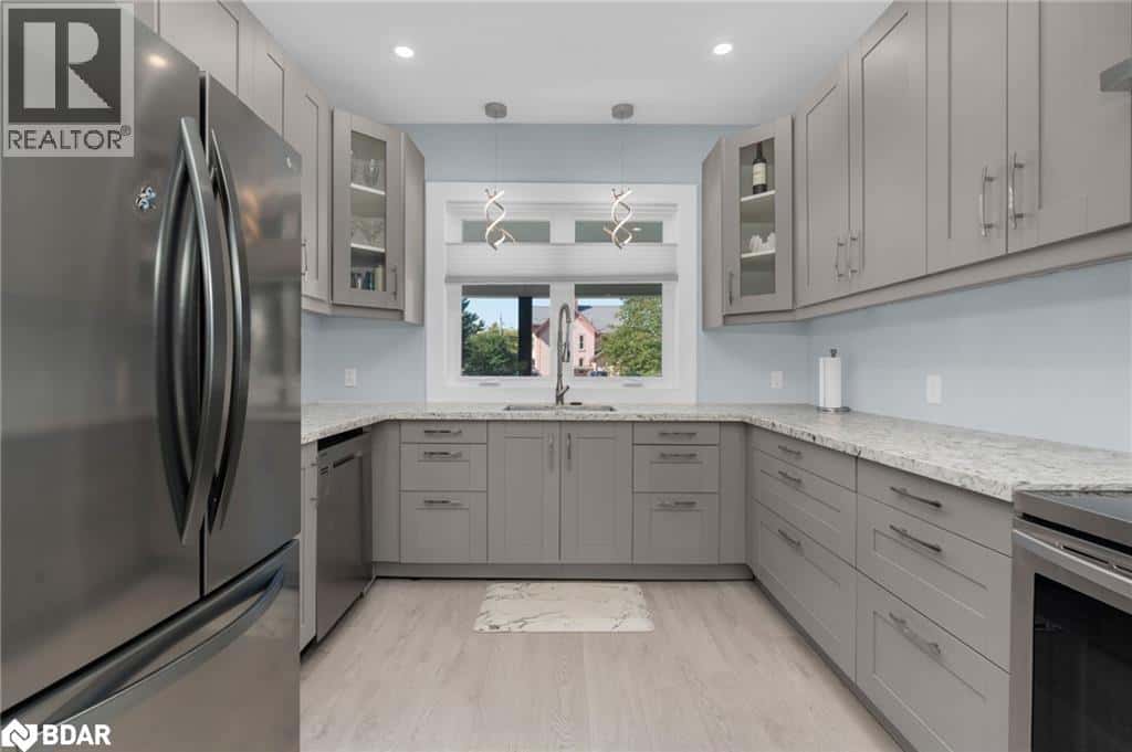 14 FETTERLY Street N — Huntsville, Ontario - Photo 5 of 26