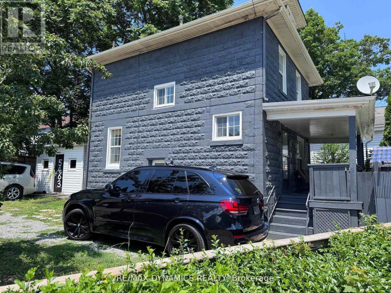 5463 PALMER AVENUE — Niagara Falls (Downtown), Ontario - Photo 2 of 23