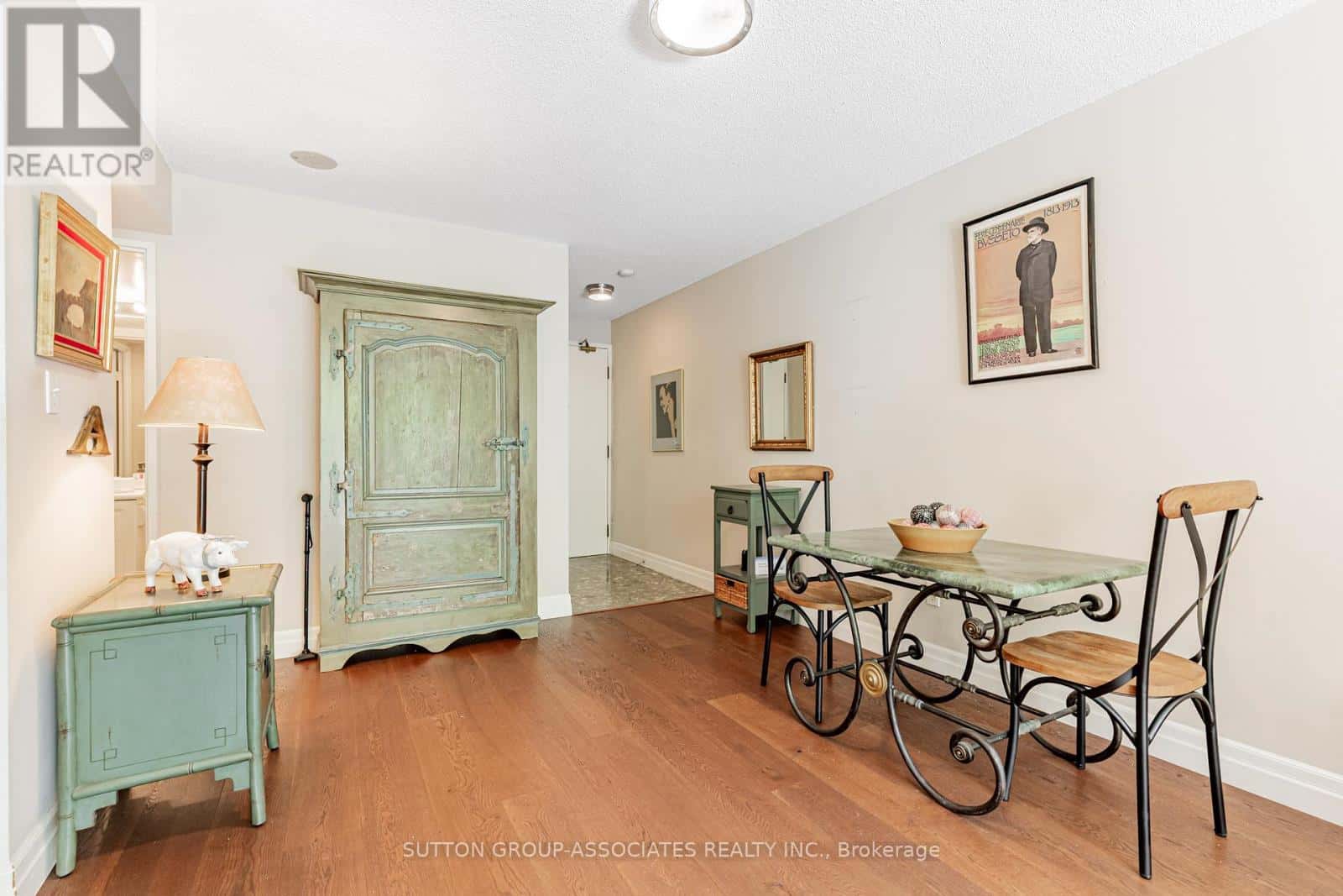 303 - 253 MERTON STREET — Toronto (Mount Pleasant West), Ontario - Photo 4 of 30