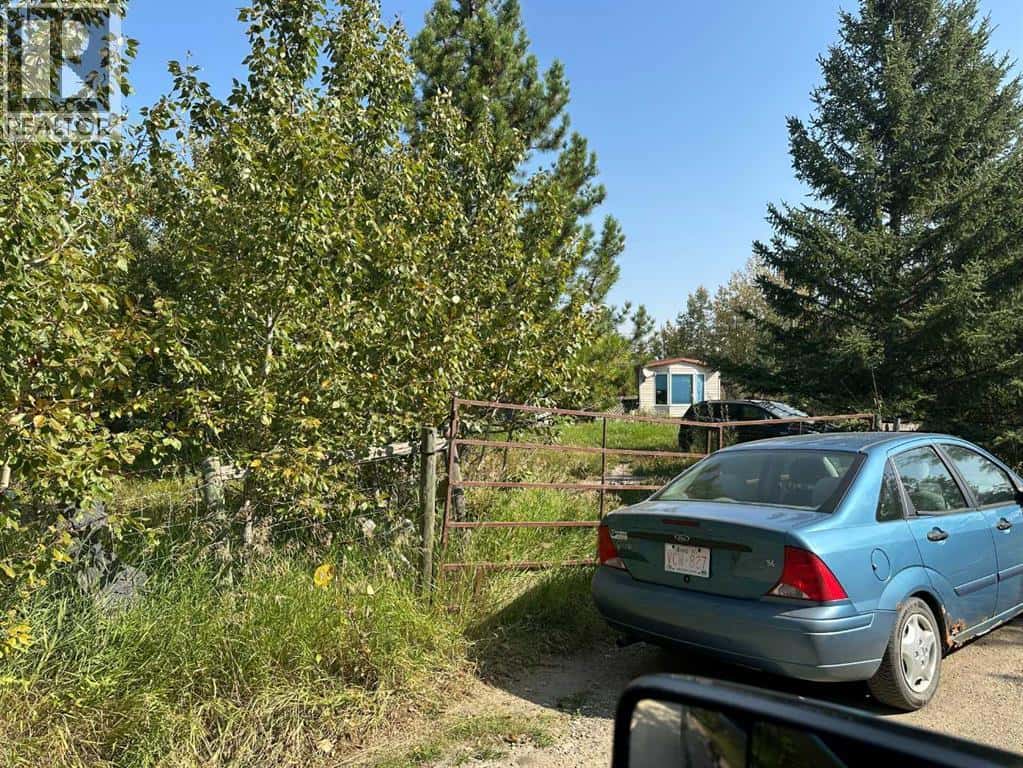 40, 34129 Hwy 2A Highway — Bowden, Alberta - Photo 4 of 8