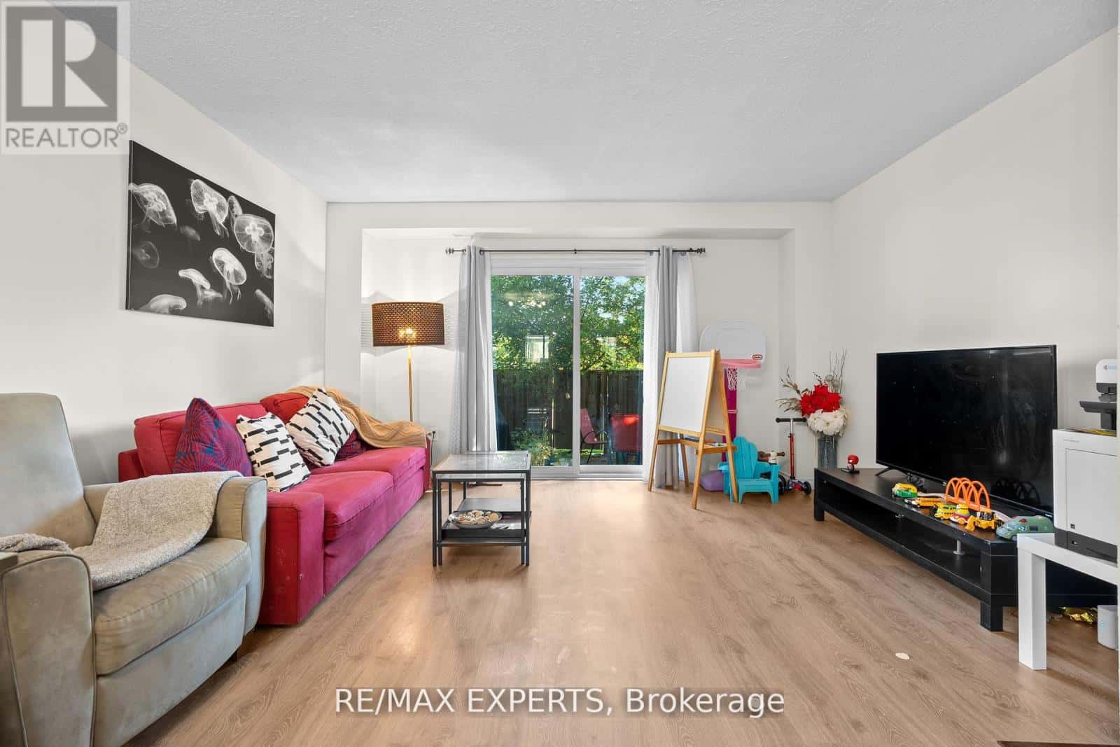 Mississauga (Meadowvale), Ontario — Mississauga (Meadowvale), Ontario - Photo 5 of 23