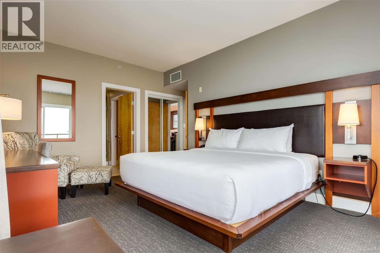 908 181 Beachside Dr — Parksville, British Columbia - Photo 5 of 80