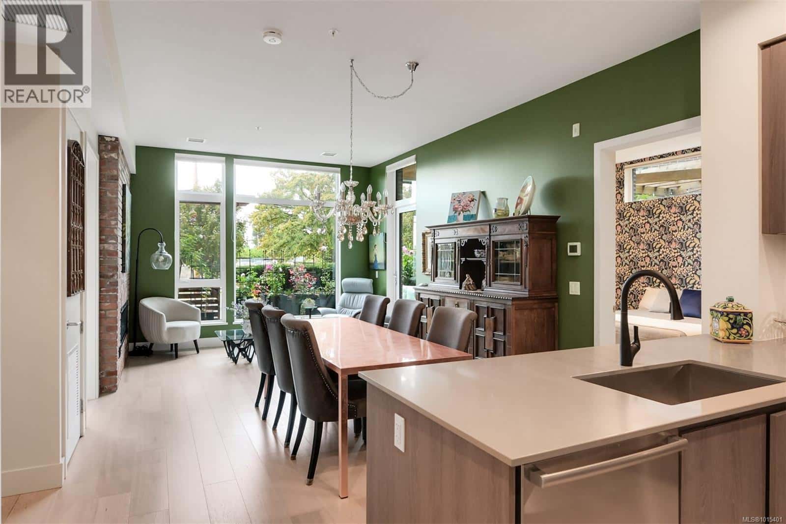 107 1216 Carlisle Ave — Esquimalt, British Columbia - Photo 3 of 44