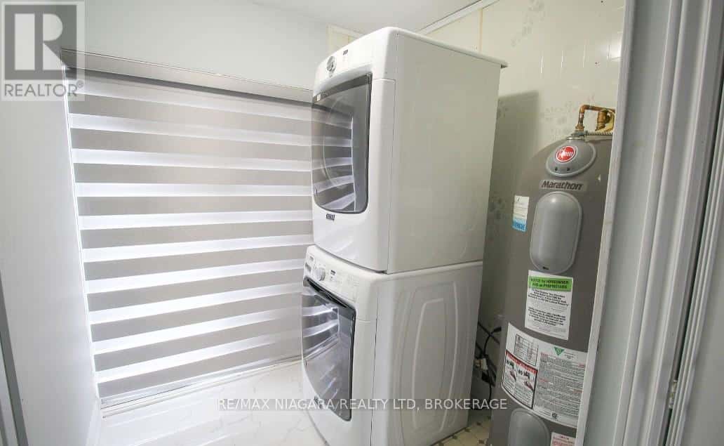 St. Catharines (Oakdale), Ontario — St. Catharines (Oakdale), Ontario - Photo 4 of 7