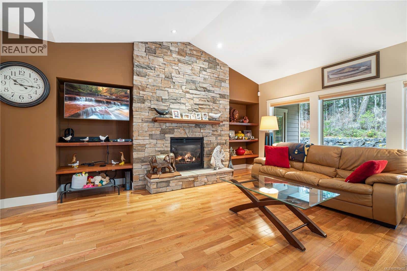 700 Wildgreen Way — Parksville, British Columbia - Photo 3 of 53