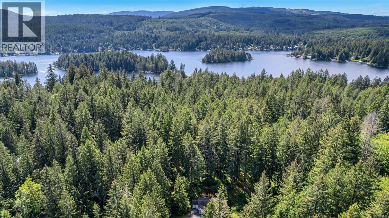 1850 Lakewood Rd — Shawnigan Lake, British Columbia - Photo 5 of 56