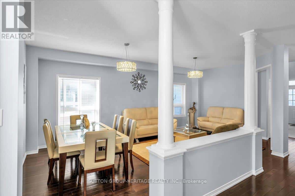 Oshawa (Taunton), Ontario — Oshawa (Taunton), Ontario - Photo 2 of 40