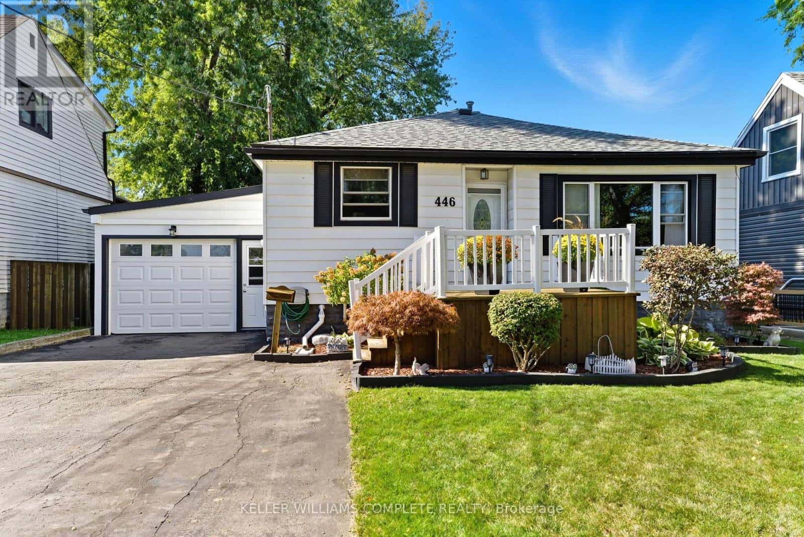 446 EAST 42ND STREET — Hamilton (Hampton Heights), Ontario - Photo 2 of 36