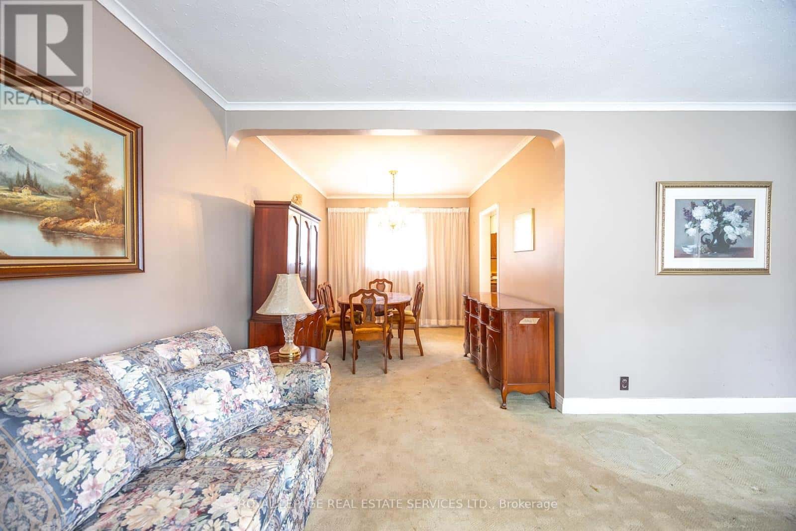 48 MINNEWAWA ROAD — Mississauga (Port Credit), Ontario - Photo 5 of 22