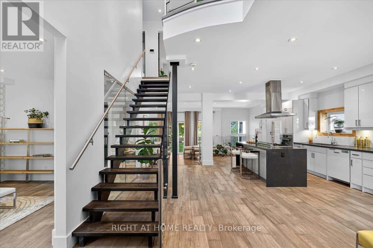 64 LARWOOD BOULEVARD — Toronto (Cliffcrest), Ontario - Photo 3 of 50