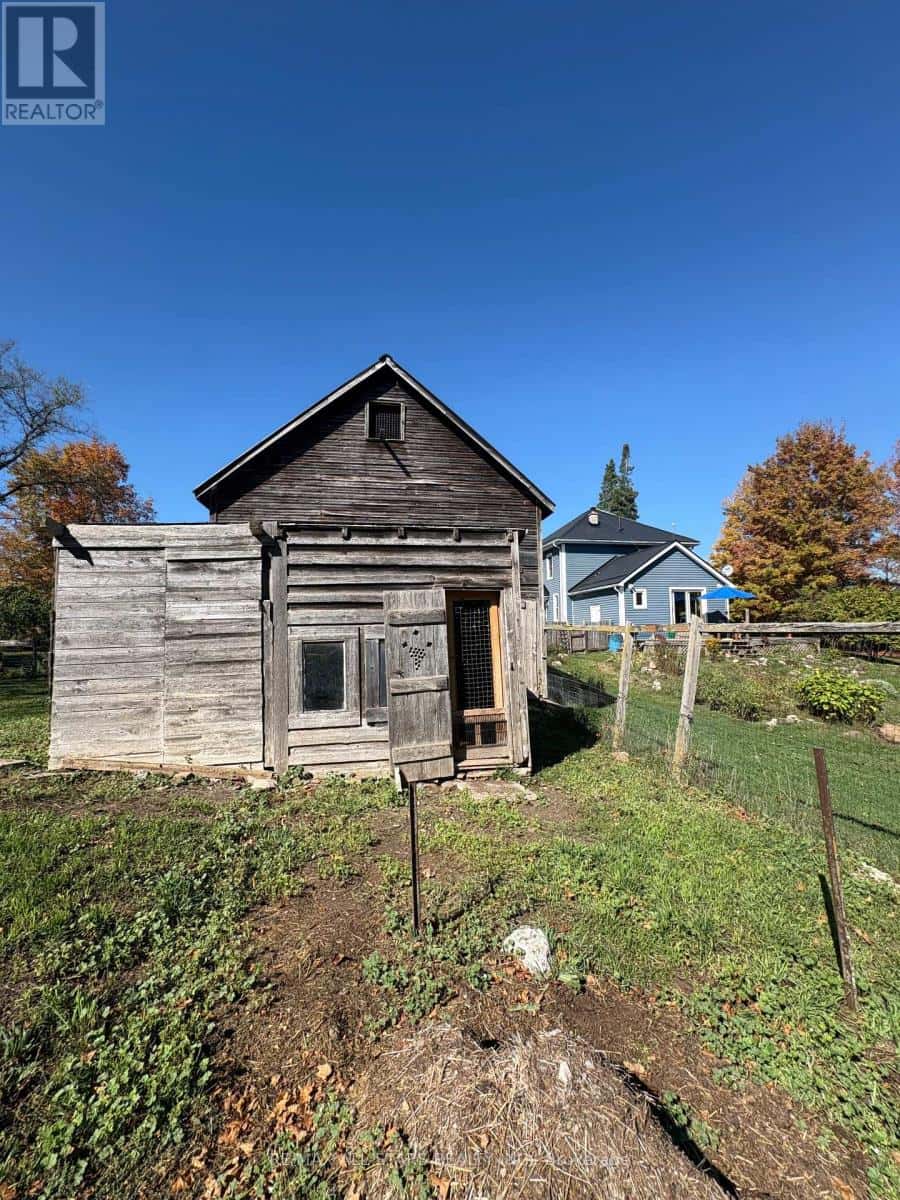 Madoc, Ontario — Madoc, Ontario - Photo 5 of 33