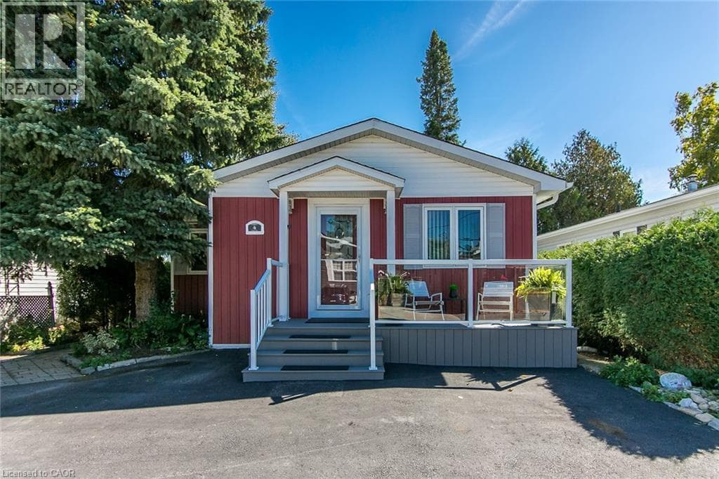 4 ELM Street — Puslinch, Ontario - Main photo