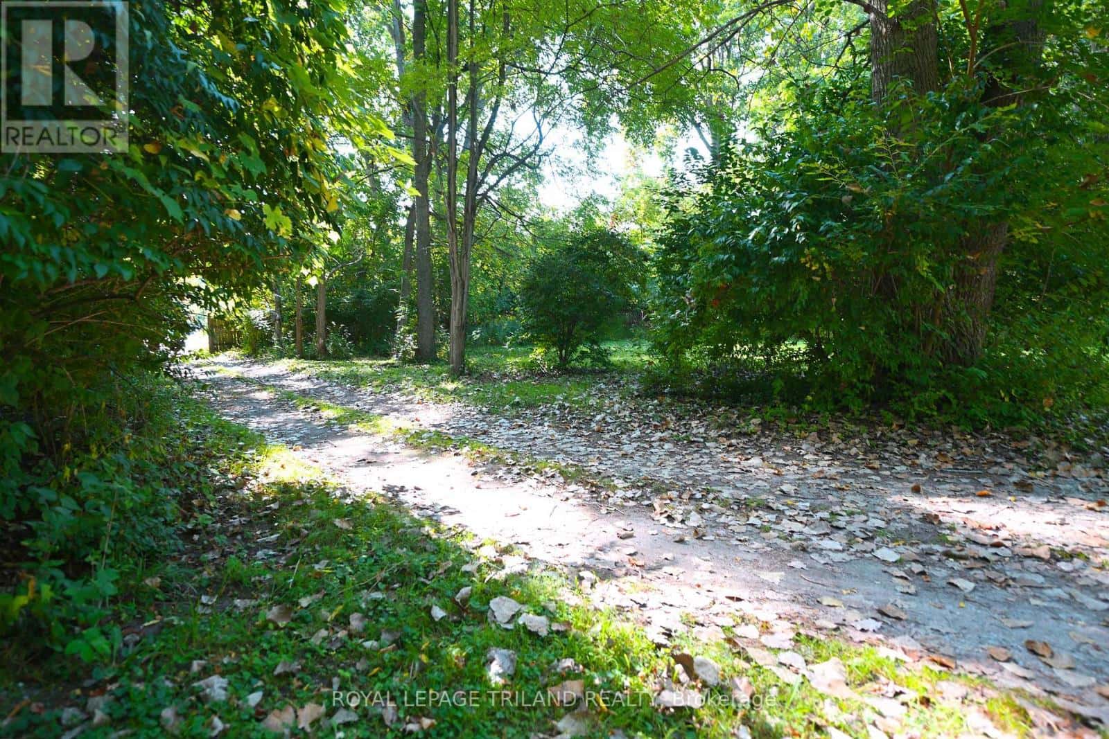 65 COVE ROAD — London South (South D), Ontario - Photo 3 of 35