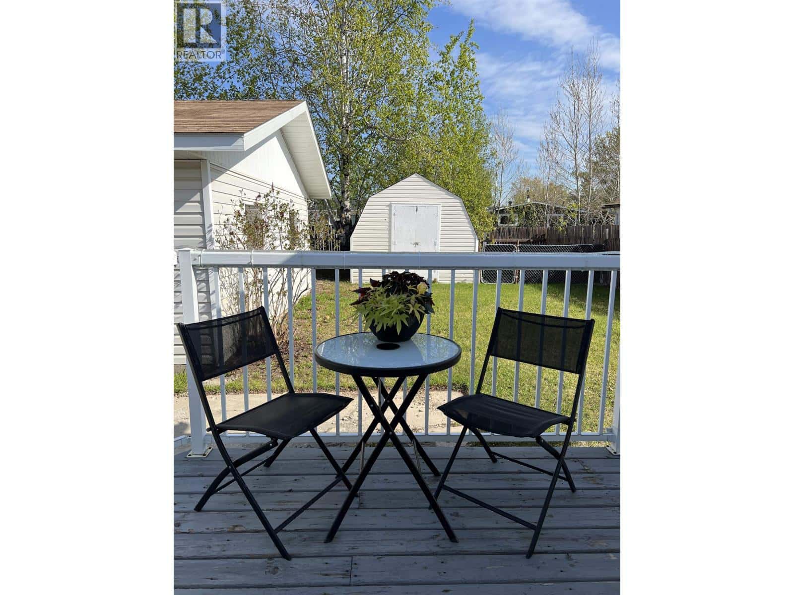 4028 POPLAR AVENUE — Fort Nelson, British Columbia - Photo 5 of 39