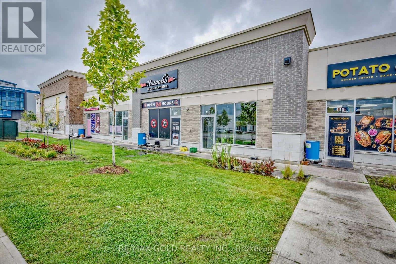 118 - 3525 PLATINUM DRIVE — Mississauga (Churchill Meadows), Ontario - Photo 4 of 21