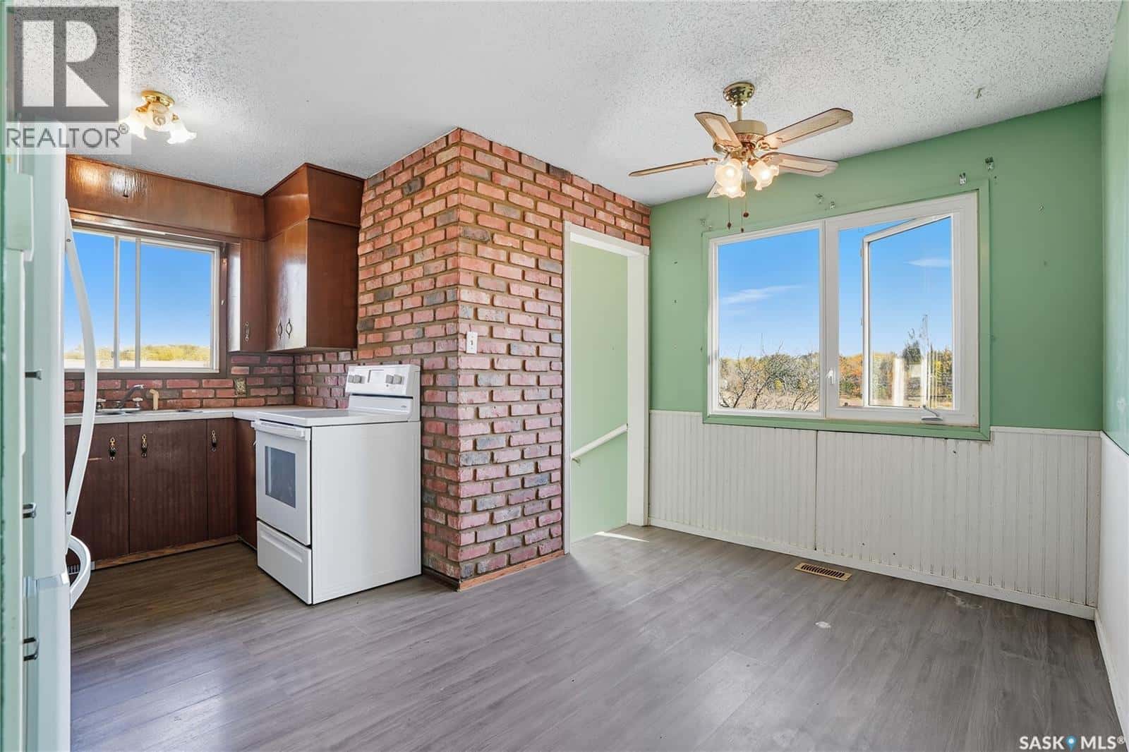 Telfer Acreage — Vanscoy Rm No. 345, Saskatchewan - Photo 5 of 49