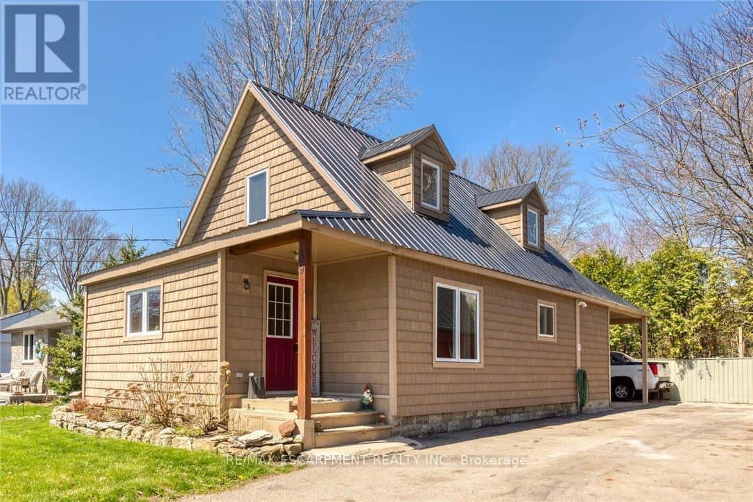 109 MCNAB STREET E — Norfolk (Port Dover), Ontario - Photo 2 of 47