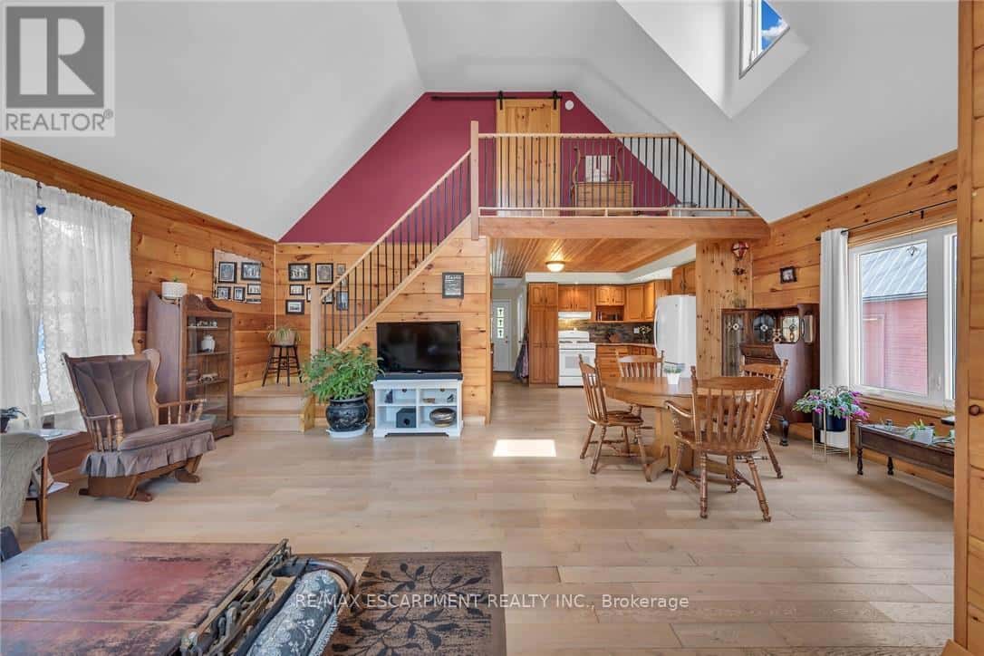 109 MCNAB STREET E — Norfolk (Port Dover), Ontario - Photo 5 of 47