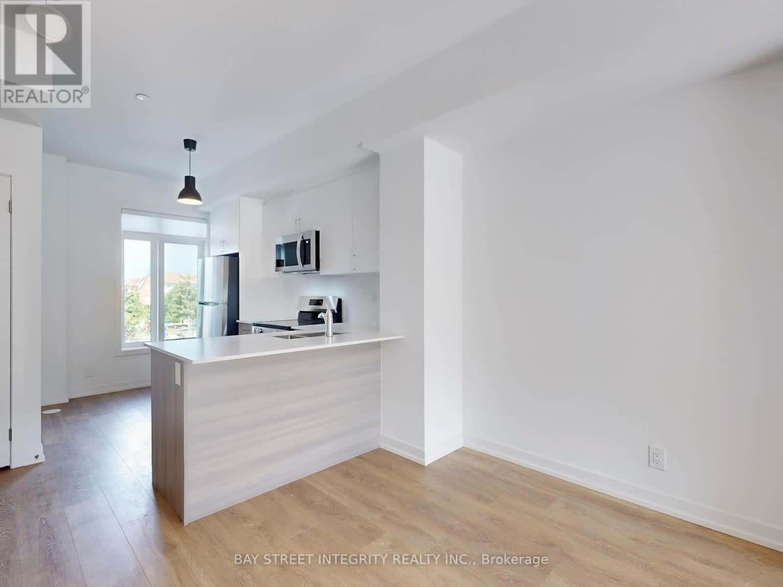 11 CASE OOTES DRIVE — Toronto (Victoria Village), Ontario - Photo 3 of 28