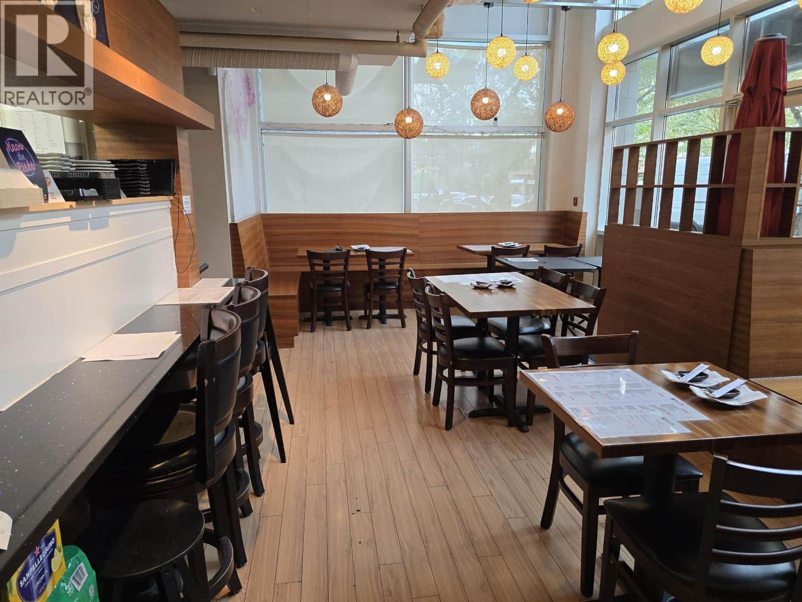 100 2970 GLEN DRIVE - Photo 5 of 26, Coquitlam, British Columbia