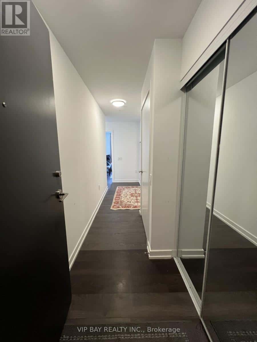 N438 - 7 GOLDEN LION HEIGHTS — Toronto (Newtonbrook East), Ontario - Photo 4 of 49