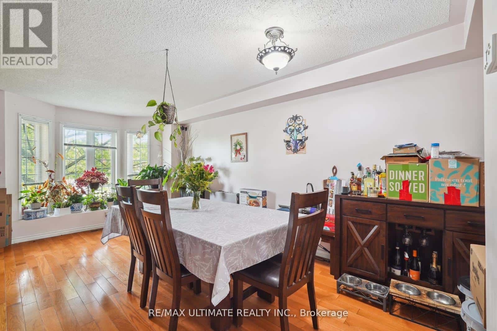 2168 ST. CLAIR AVENUE W — Toronto (Junction Area), Ontario - Photo 3 of 28