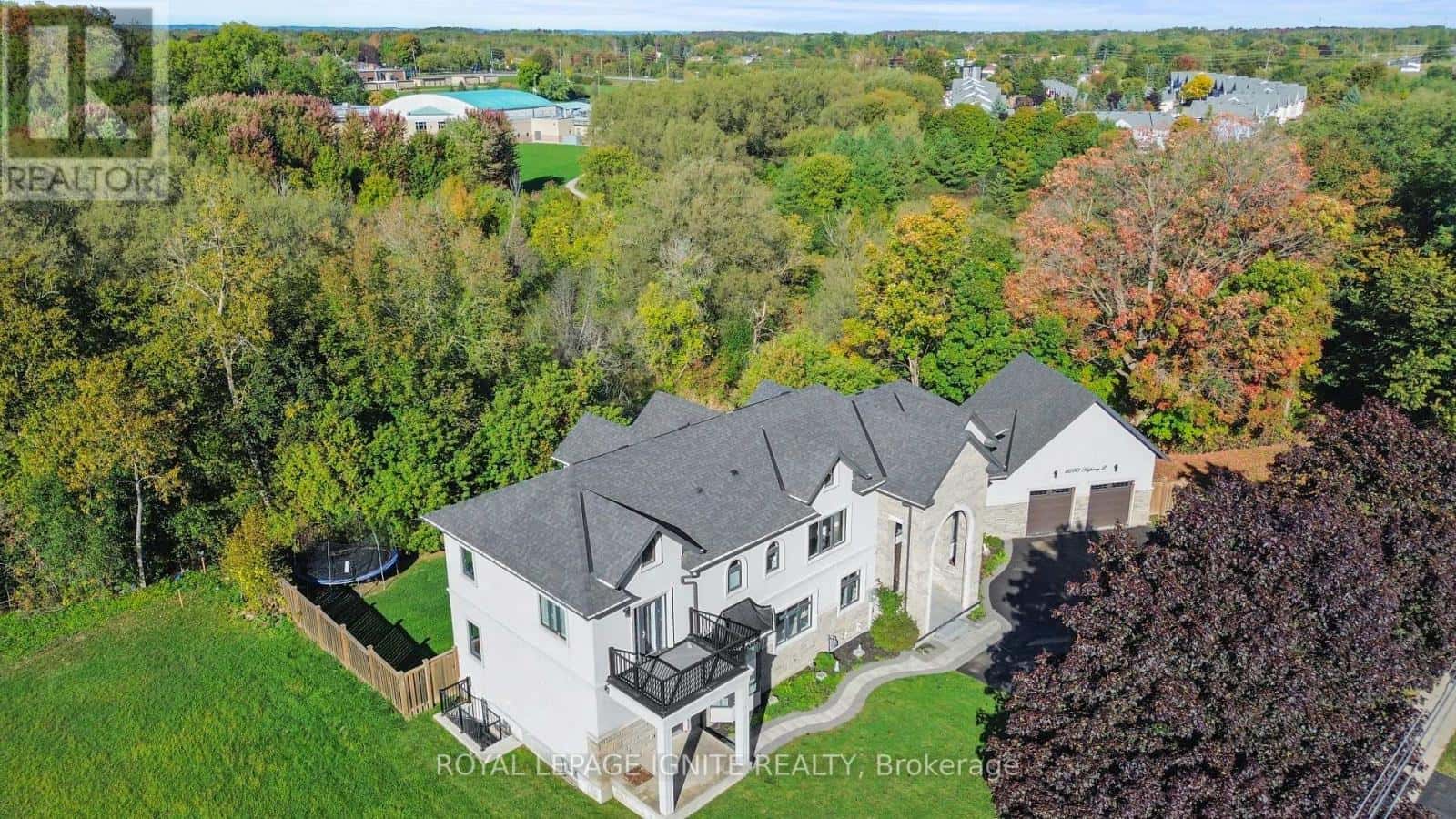 1690 HIGHWAY 2 ROAD — Clarington (Courtice), Ontario - Photo 4 of 50