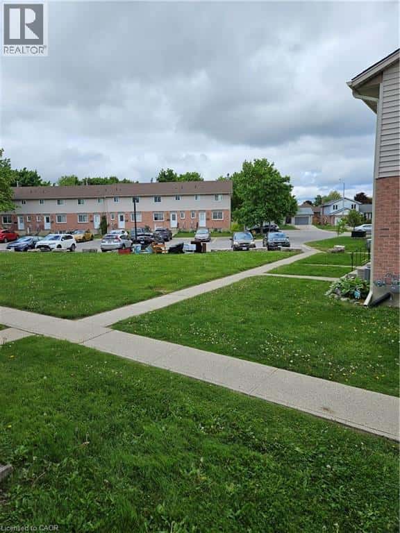 485 SPRINGBANK Avenue N Unit# 23 — Woodstock, Ontario - Photo 4 of 15