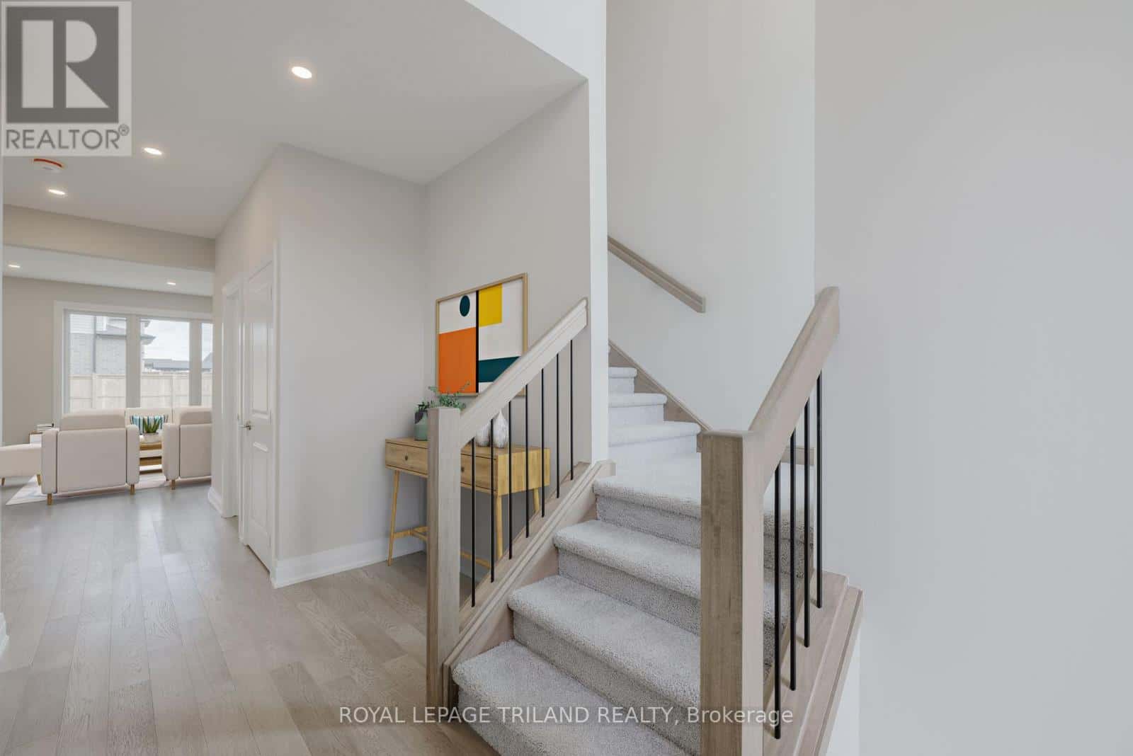 35 ALLISTER DRIVE — Middlesex Centre (Kilworth), Ontario - Photo 5 of 30