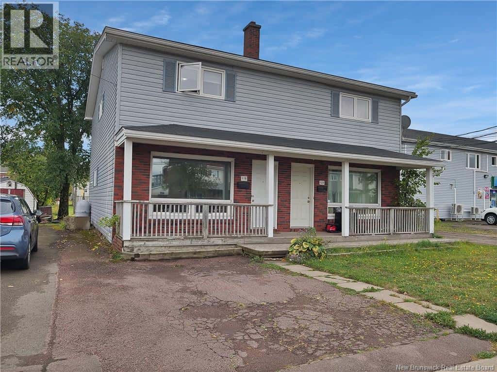 118-120 Vail Street — Moncton, New Brunswick - Photo 2 of 34