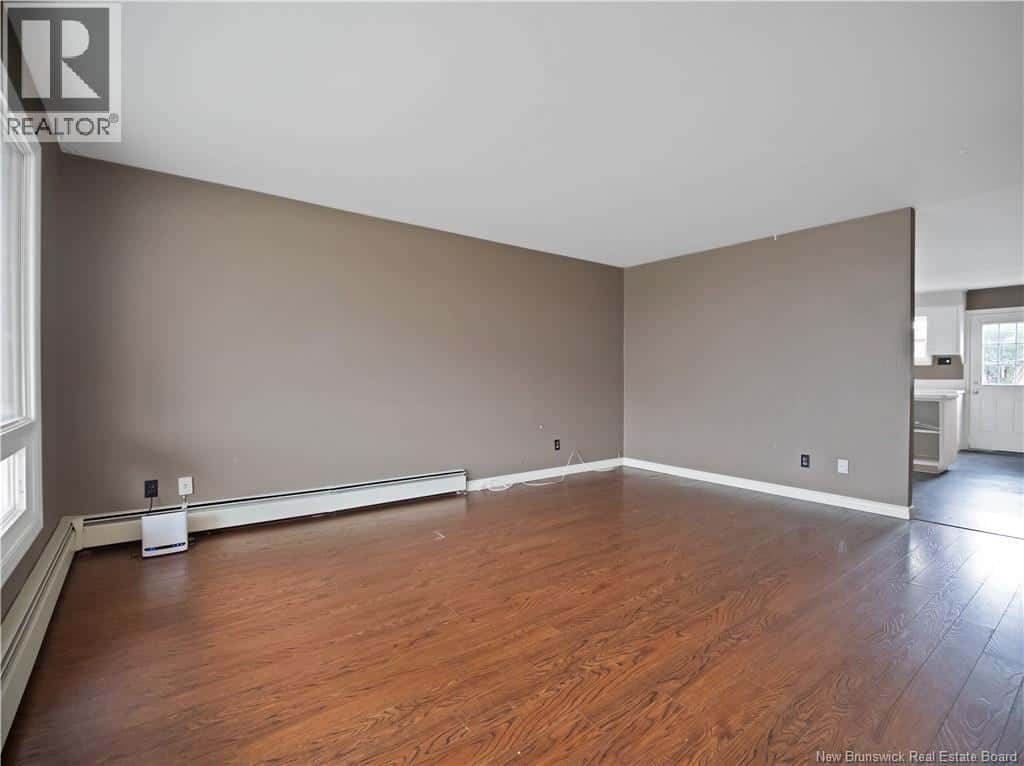 118-120 Vail Street — Moncton, New Brunswick - Photo 4 of 34