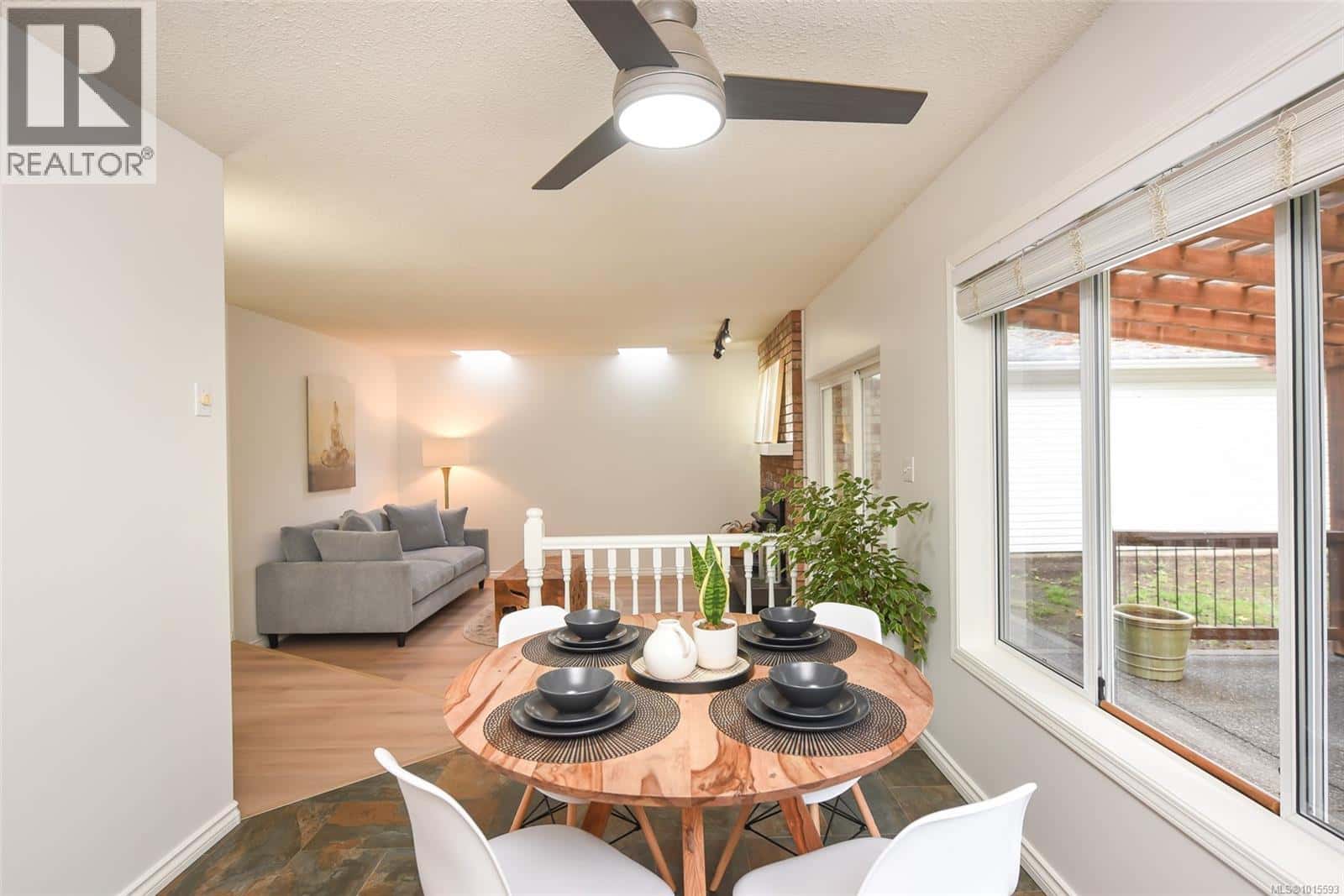 8868 Erickson Pl — Black Creek, British Columbia - Photo 5 of 51