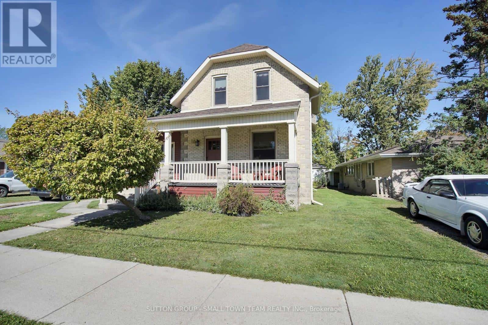 South Huron (Exeter), Ontario — South Huron (Exeter), Ontario - Photo 3 of 42