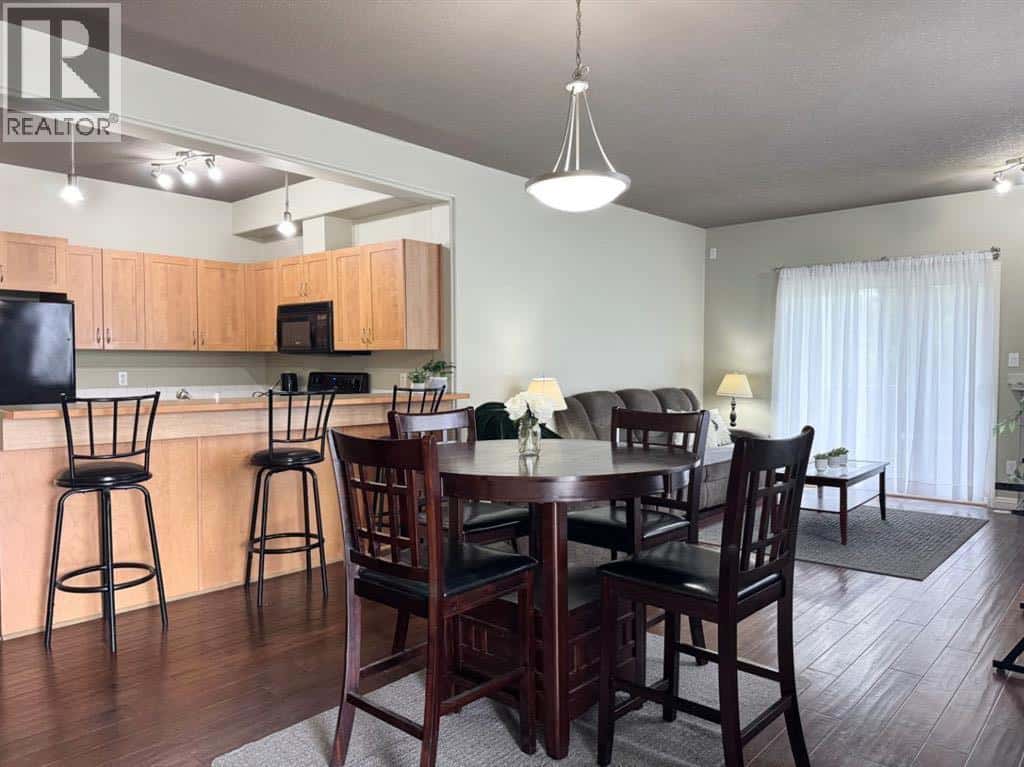 101, 105 Fontaine Crescent SE — Fort McMurray, Alberta - Photo 3 of 16