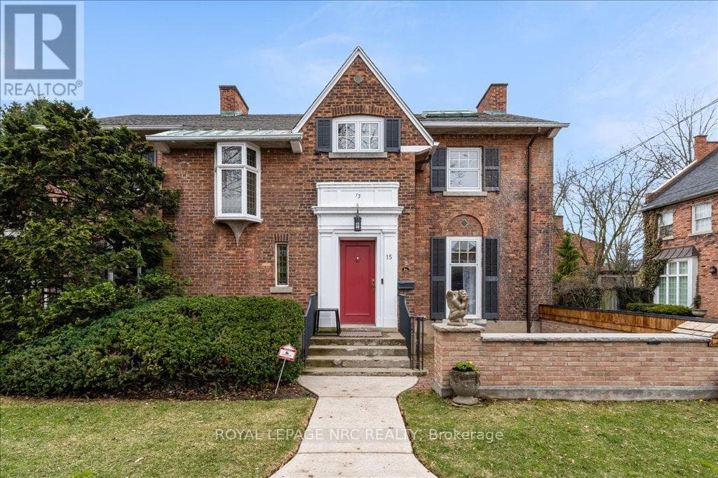 15 TRAFALGAR STREET — St. Catharines (Downtown), Ontario - Main photo